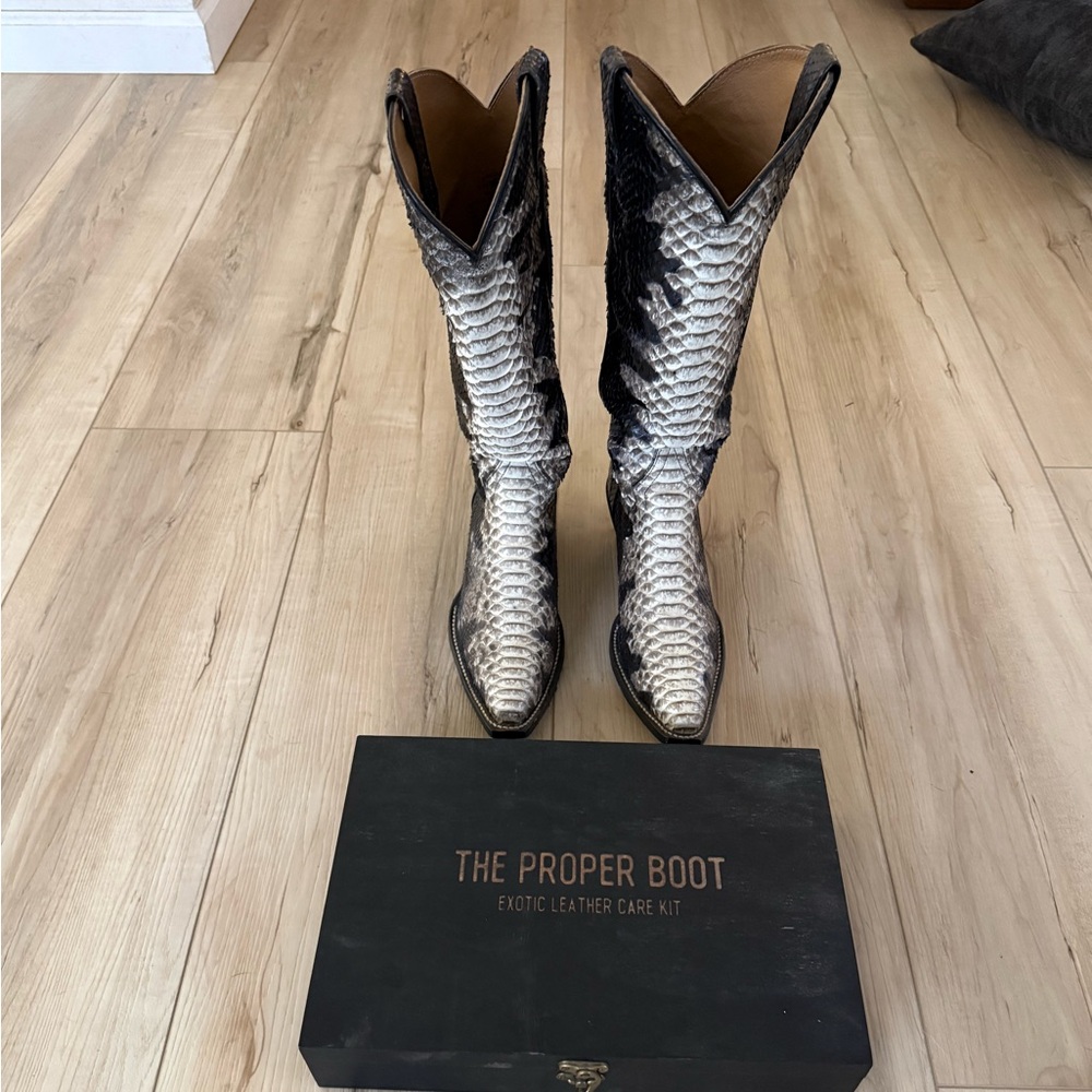 Idyllwind Women's Exotic Python Western Boots - image 1